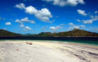 pantai gili tangkong