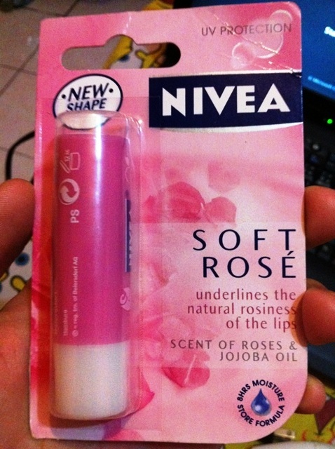 Nivea Soft Rose. Review.