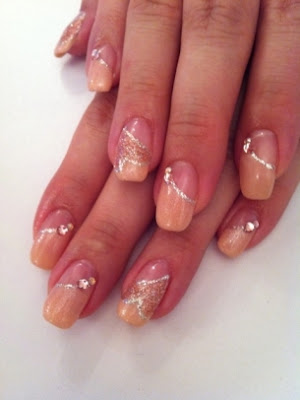 Pretty-Nail-Art-Ideas-Summer-2012