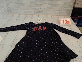 中古品　子供服　１１０ｃｍ　ＧＡＰ　長袖ワンピース　３３０円