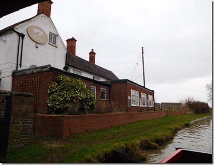 2 forlorn Bridge inn