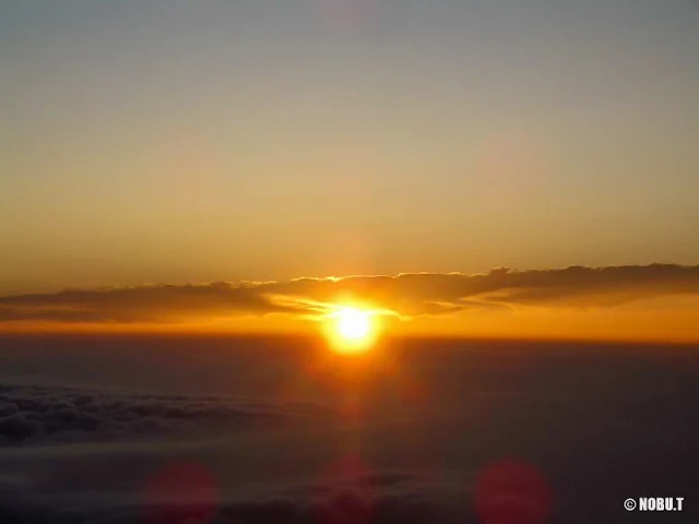 富士山山頂からの御来光