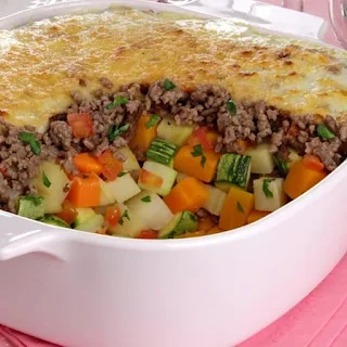 Receita de gratinado de legumes com carne moída