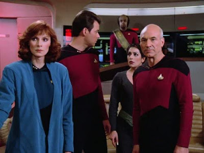 Star Trek The Next Generation Season 1 Image 18