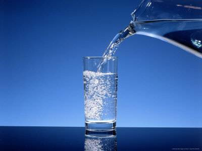 Ladiesriders: kelebihan minum air kosong ketika perut kosong.