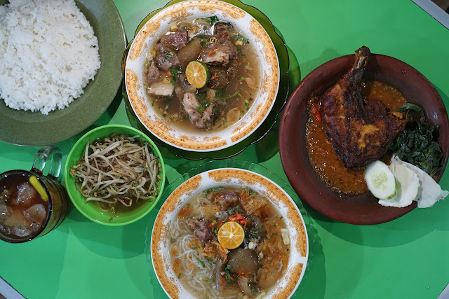 Menu pesanan di Rumah Makan Kak Tima