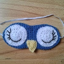 http://translate.googleusercontent.com/translate_c?depth=1&hl=es&rurl=translate.google.es&sl=en&tl=es&u=http://bitsandbobblesblog.blogspot.co.uk/2013/04/crochet-owl-sleep-mask-pattern.html&usg=ALkJrhiNKMIVItAJ2Js1AYflA4Sq5S39Ww