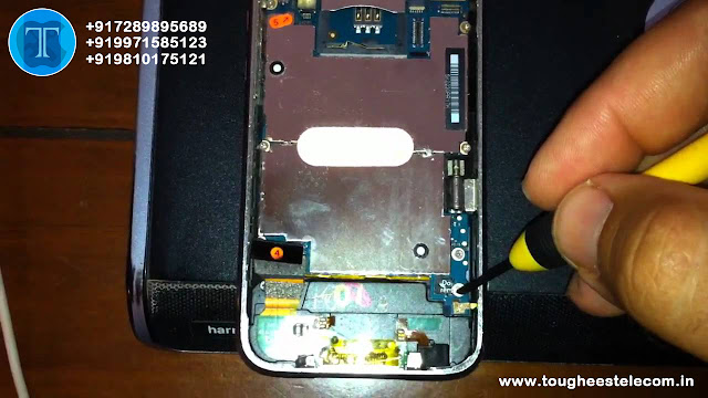  Mobile repair‎ service center in south Delhi