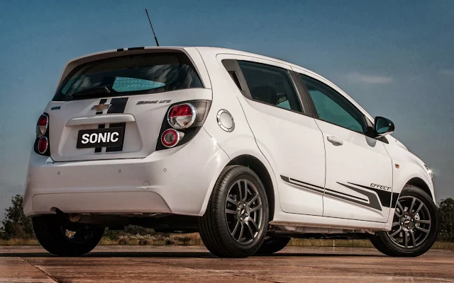 carro Sonic Chevrolet 2014