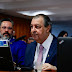  Na CAE, senador Omar vota pela aprovação de lei que simplifica obrigações tributárias em todo o País