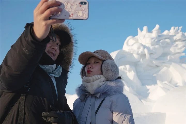 The opening of an international festival for sculpture on ice in China ... despite Corona ... photos