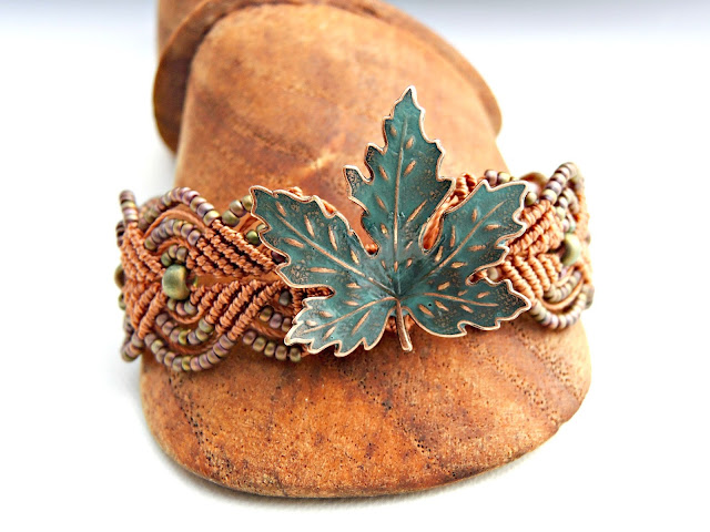 Turquoise leaf in copper micro macrame bracelet.