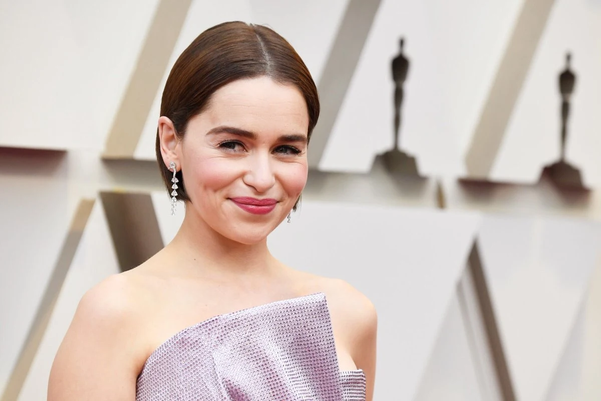 Emilia Clarke Just Debuted a Major New Haircut at the Oscars