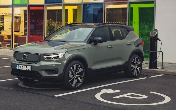 Volvo XC40 elétrico chega para enfrentar VW ID.3 e Tesla Model 3