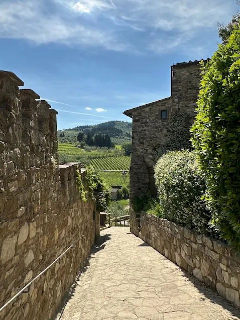 Toscana in moto: i borghi delle Colline del Chianti