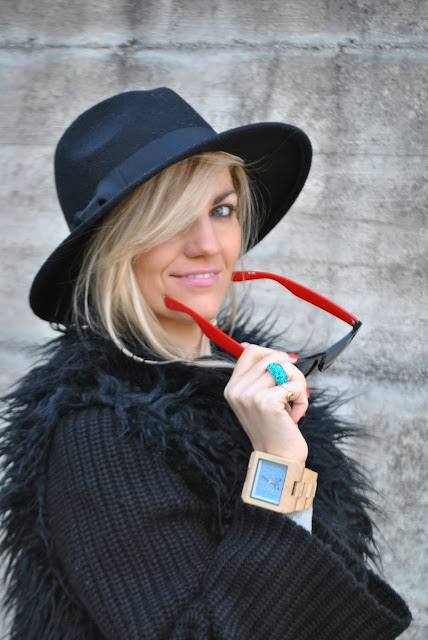 mariafelicia magno fashion blogger color block by felym fashion blogger italiane fashion blog italiani ragazze bionde blondie blonde hair blonde girl occhi azzurri cappello fedora come abbianare il cappello fedora abbinamenti cappello fedora how to wear fedora hat how to combine fedora hat wooden watch fashion bloggers italy anello luca barra 