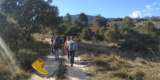 Senderismo por tierras Lozoyuela y el espaldar de la Sierra de La Cabrera