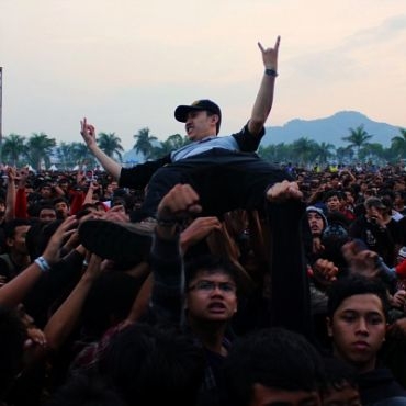 Remaja Pecinta Musik Heavy Metal Lebih Mudah Mengalami Depresi [ www.BlogApaAja.com ]