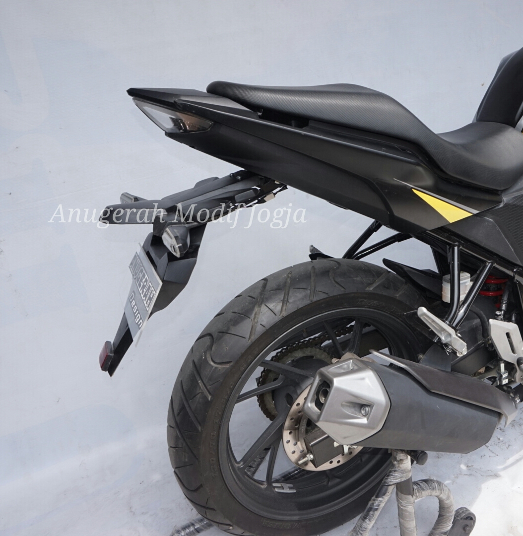 Harga Spakbor Gantung Honda CB150R MOTORJIPICOM