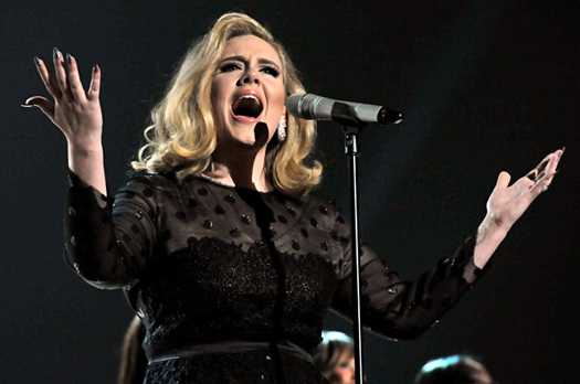 cantante-singer-adele-premios-grammy-2012-awards-premiacion-premiada-cantando-singing-performs-performance-british-britanica-inglesa-belle-hermosa-guapa-atractiva-linda-talento-musica-rolling-in-the-deep-song-music-ganadora-winner-54th-grammy-awards-americanistadechiapas-blog-blogger-mujer-woman-chica-girl