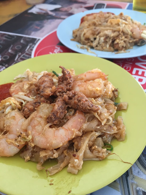 penang ah leng char koay teow duck egg mantis shrimp