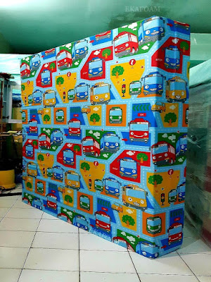 Kasur inoac motif kartun mobil tayo