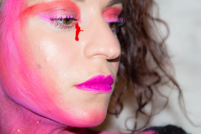 maquillage - diable - rose - sang