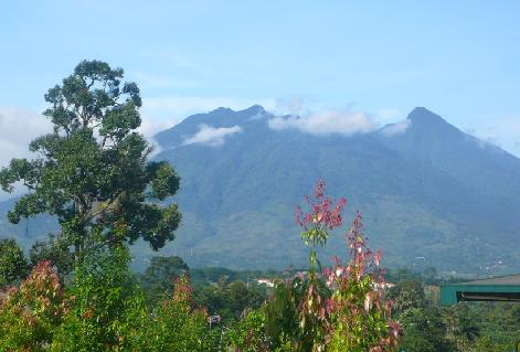 Kisah Misteri dari 12 Gunung Yang Ada di Pulau Jawa ~ basa 