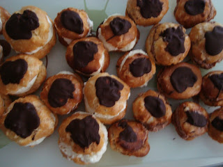 profiteroles