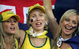 3 Sexy Girls World Cup 2010 Fans From Australia 