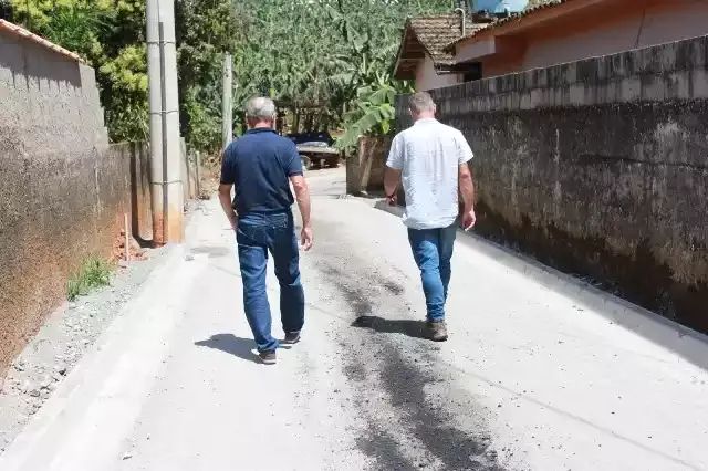 Prefeitura de Cajati realiza obras de pavimentação Asfaltica