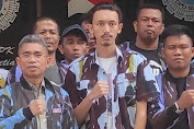 Ketua DPD IPK Kota Medan Serahkan Surat Mandat Pengurus PAC Kecamatan Medan Sunggal Periode 2023-2028