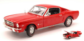 Ford Mustang Fastback 2+2 Rangoon Red 1965 1:18 Model AUTO WORLD