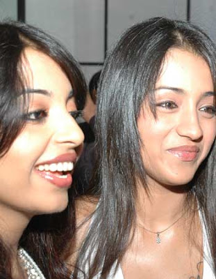 Sexy and hot image of Tamil actress Trisha Krishnan At lifestyle 2007