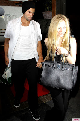 Avril Lavigne Boyfriend