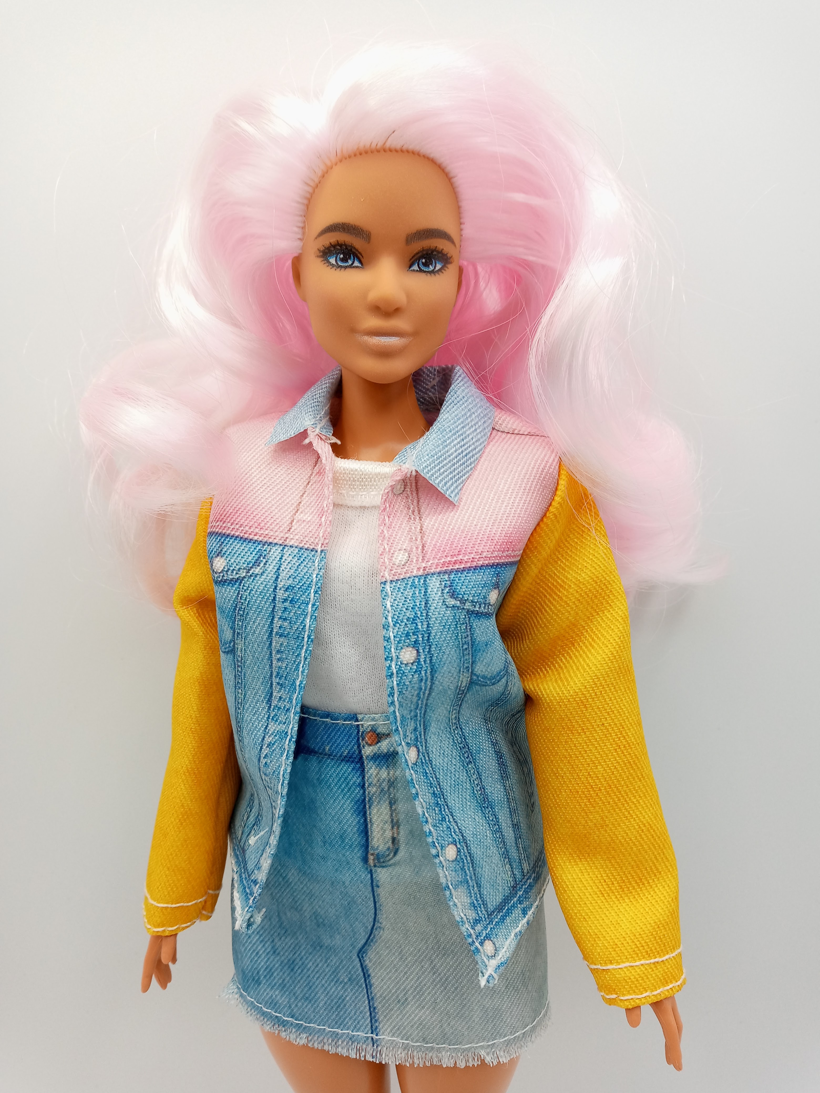 DIY Barbie Blog : Walmart Alert! Clearance Mini Brands and New Barbie  Fashion Packs