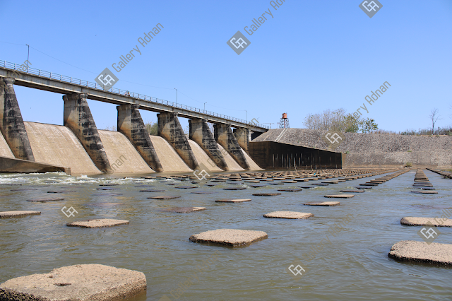 The view of the colo dam,photography,Canon EOS 1500D,Shutterstock