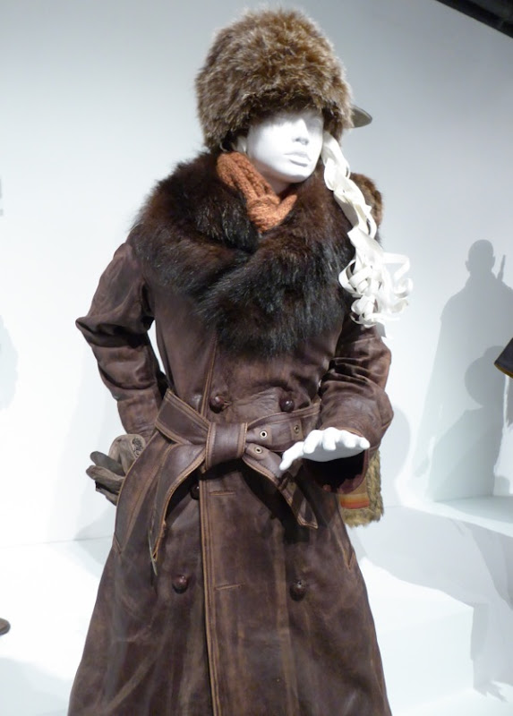 Hateful Eight Daisy Domergue film costume