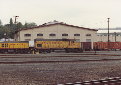 Union Pacific GP15-1 1584