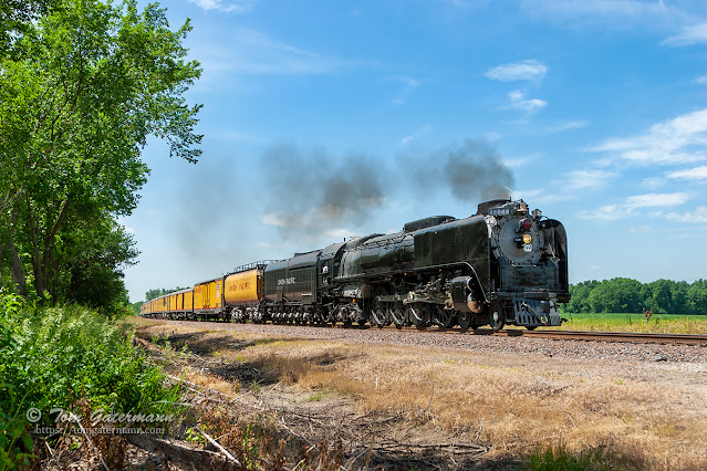 UP 844 leads the SCEHT north on the Coffeyville Subdivision at Altoona, KS