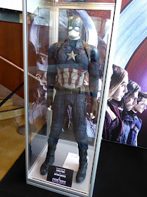 Chris Evans Captain America Civil War movie costume