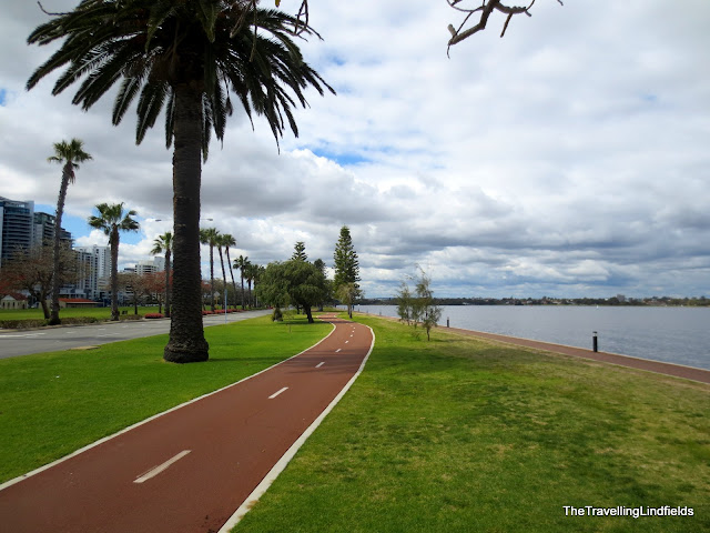 Swan River cycle path