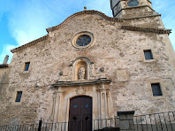 Façana de migdia de l'església parroquial de Sant Bartomeu del Grau