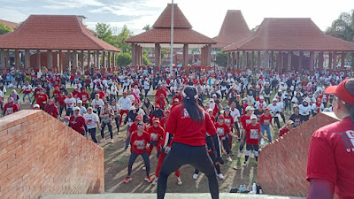 Relawan Ganjar Alun - Alun Kota Mojokerto Bikin Acara Senam Pagi untuk Kenalkan Program Ganjar-Mahfud MD