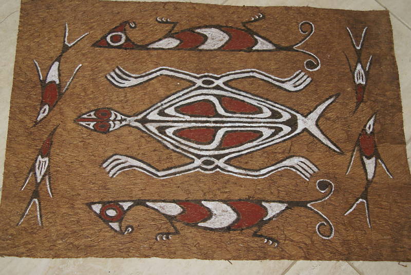 KHOMBOW Ukiran Kulit Kayu Khas Sentani  Papua Carvings