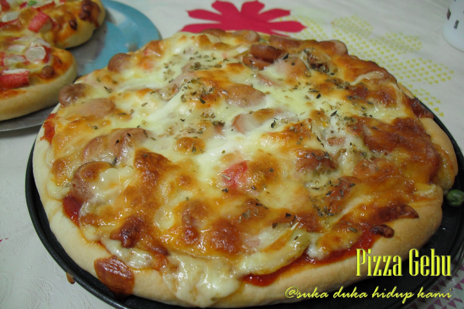 MeknaBlog BAKEatHOME: Pizza Gebu resepi Cik Mat Gebu