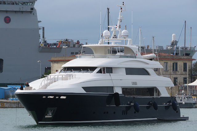 Yacht Karianna, MMSI 378111536, porto di Livorno