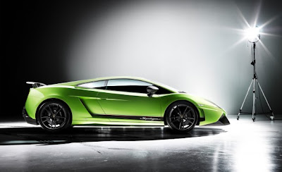 2011 Lamborghini Gallardo LP570-4 Superleggera Side View