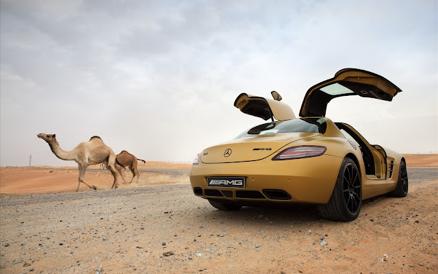 Mercedes Benz SLS AMG Gold Desert