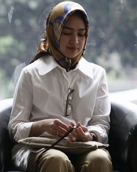 Model Jilbab Ibu Pejabat